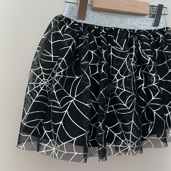 Wonder Nation Black and Silver Spiderweb Tuile Skirt Girls Toddler Size 5T - Picture 2 of 8